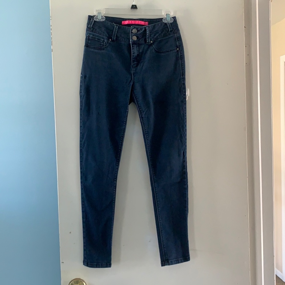 Dark blue high waisted jeans